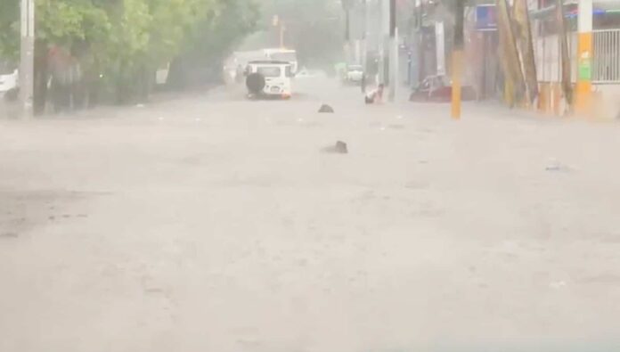 fuertes-lluvias-en-santiago-causan-inundaciones-en-sectores-19bcb9be