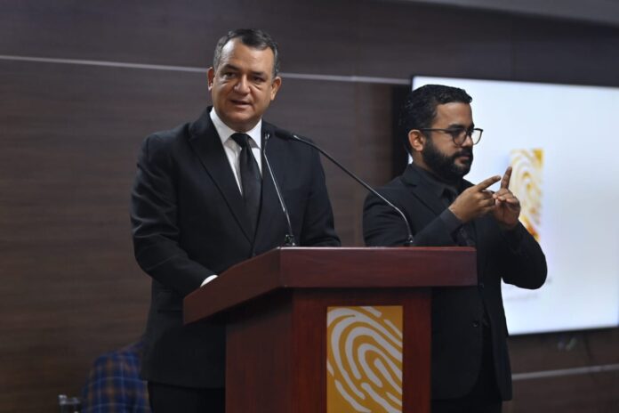 jce reconoce al cedulado tres millones y elimina restriccion de renovacion