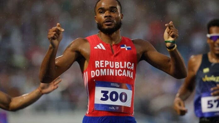 gabriel moronta gana oro en 400 metros atletismo santo domingo 2026