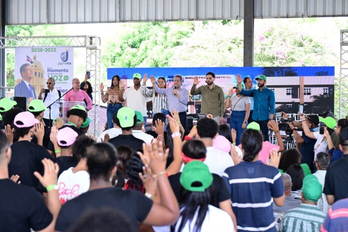 fuerza del pueblo fortalece estructuras locales leonel fernandez gran santo domingo juramentaciones