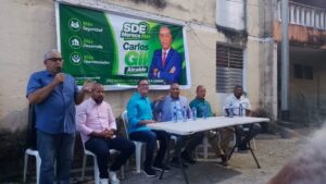 El miembro de la Dirección Central de la FP. Winston Báez 