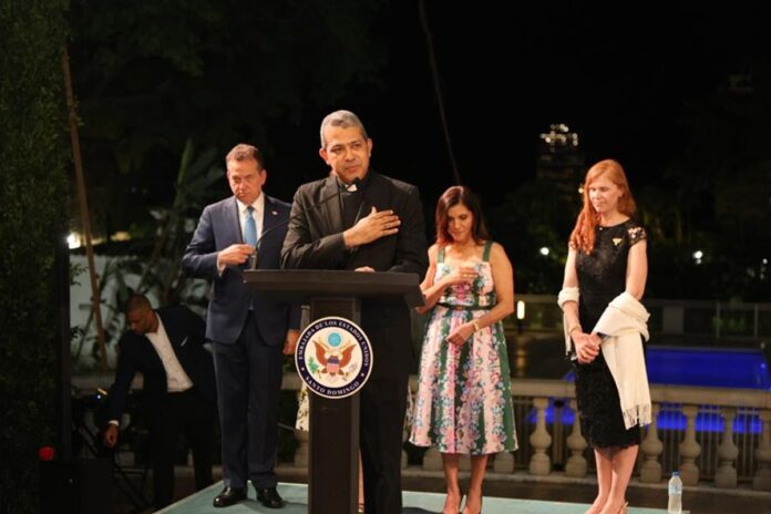embajadora de los estados unidos leah campos consenso de ginebra