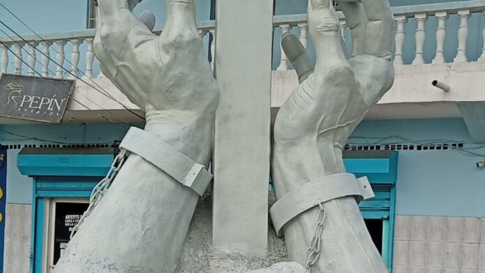la nueva cruz de mendoza y la memoria